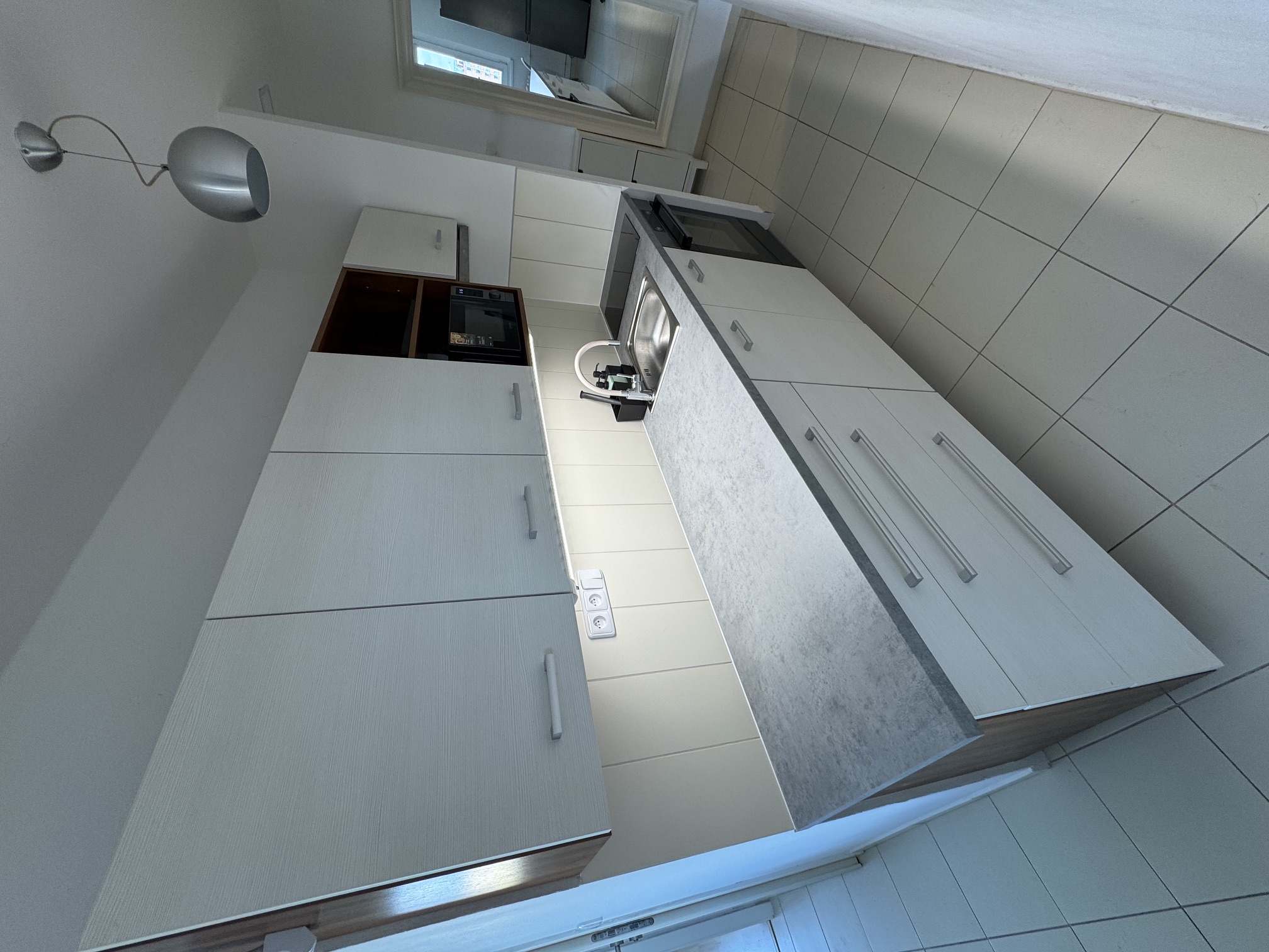 Kuchyňská linka s novými spotřebiči Gorenje